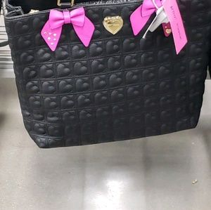 Meet your Posher, Janet